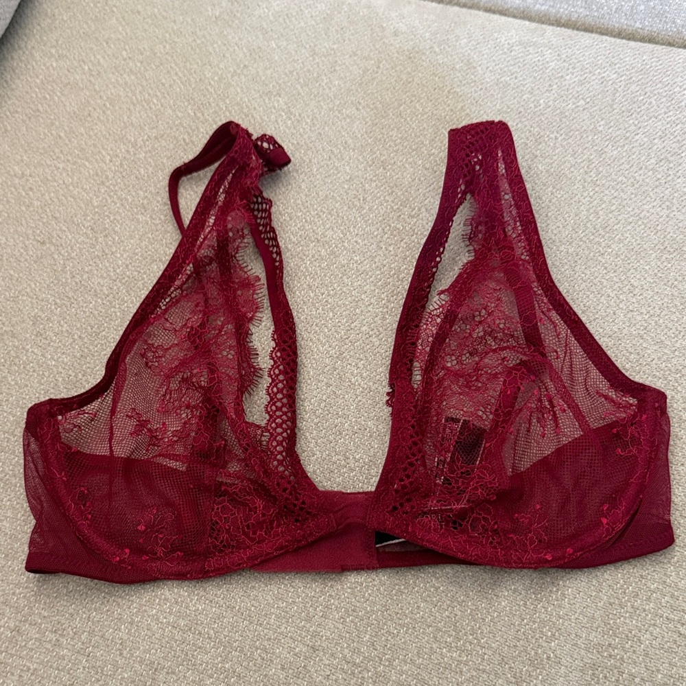Lace Unlined Bra in Deep Red